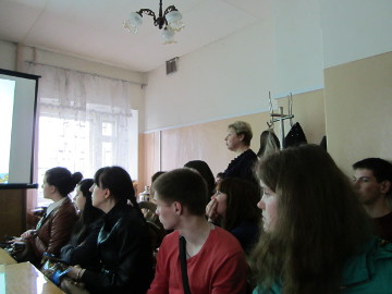 Выступает Л.В. Яблокова.