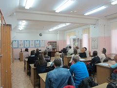 Студенты в читальном зале ГАИО.
